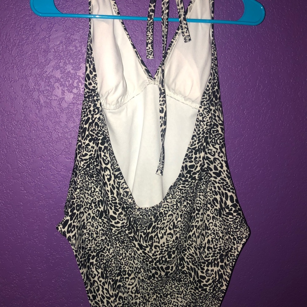 Open back swim wear